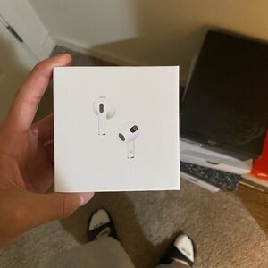 Apple AirPods 3rd Generation - Crisp White